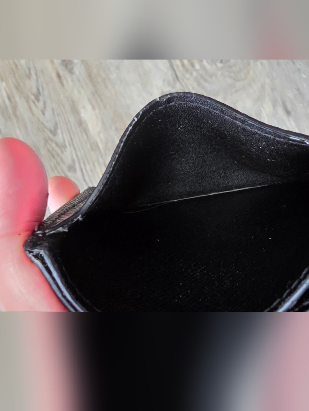 Louis Vuitton Black Monogram Eclipse Card Sleeve - Picture 4 of 11